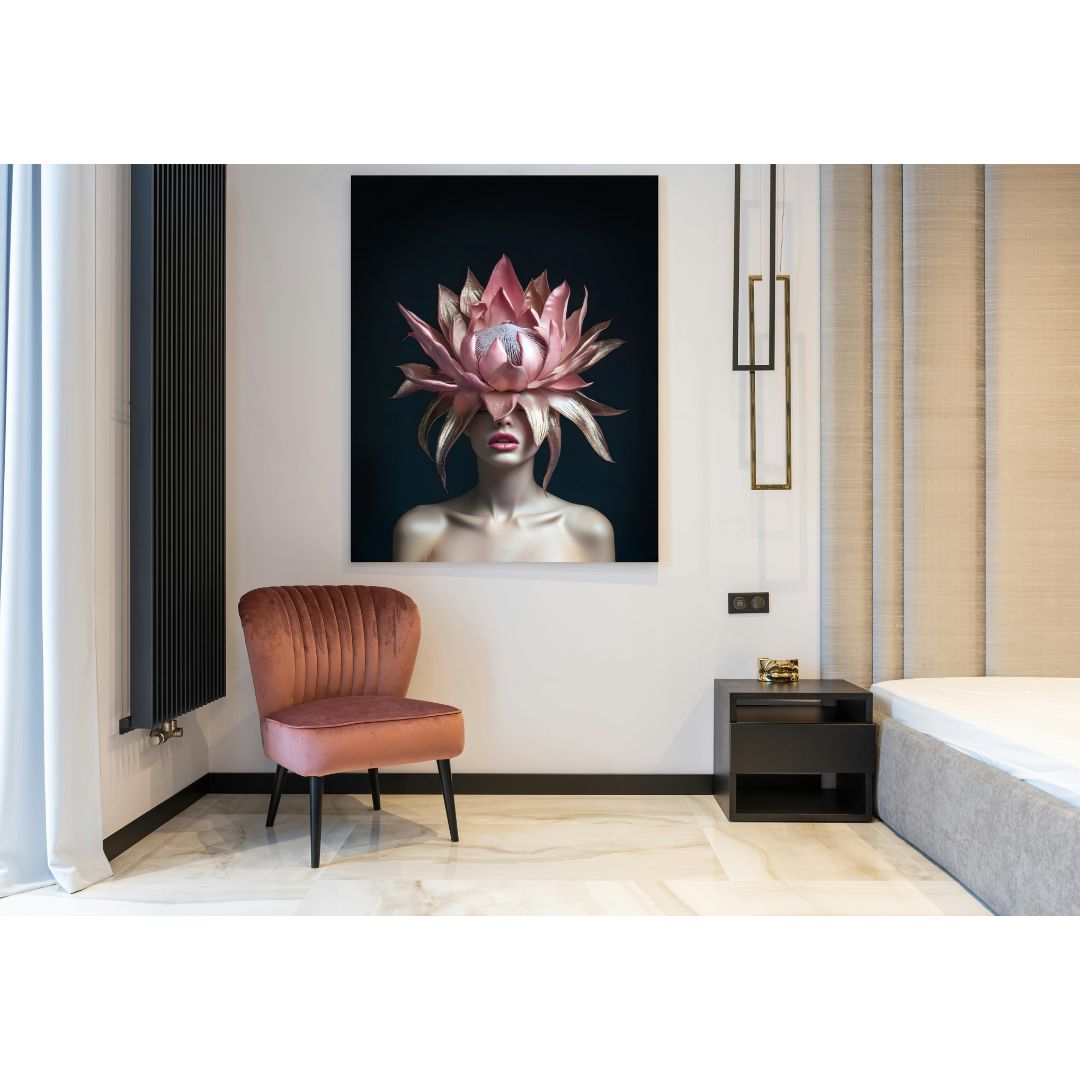 Cuadro Mujer Flor Rosa